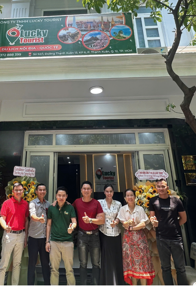 Công ty du lich Lucky Tourist