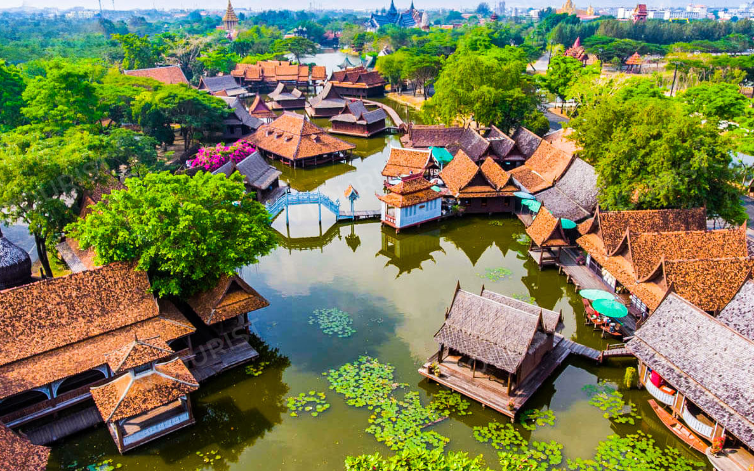 Khu-cho-noi-Damnoen-Saduak